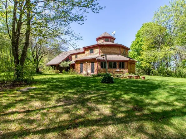 1927 Morey Hill Road, Craftsbury, VT 05826