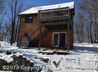 1073 Mustang Rd, Lake Ariel, PA 18436