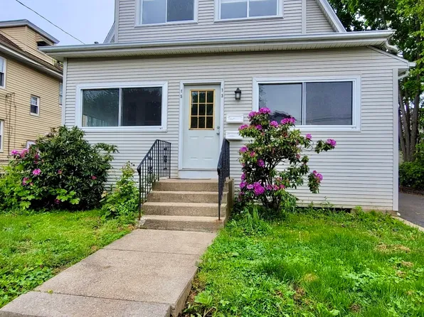 13 Lockwood Terrace, West Hartford, CT 06119