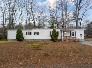 19 Village Dr, Raymond, NH 03077