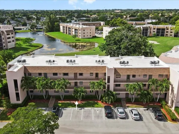10402 Sunrise Lakes Blvd APT 103, Sunrise, FL 33322