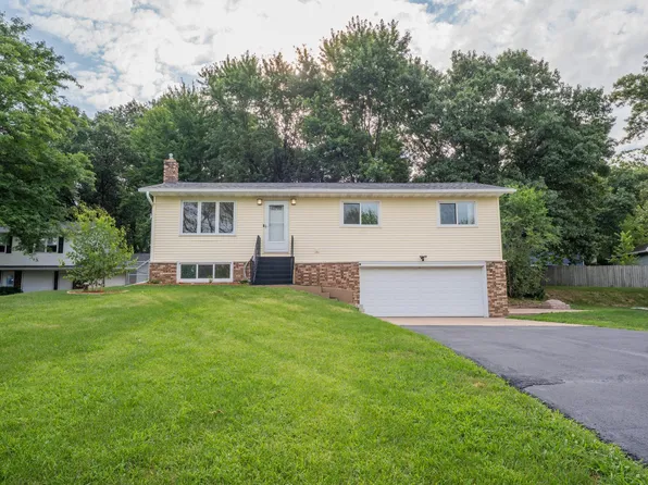 1127 5th St E, Altoona, WI 54720