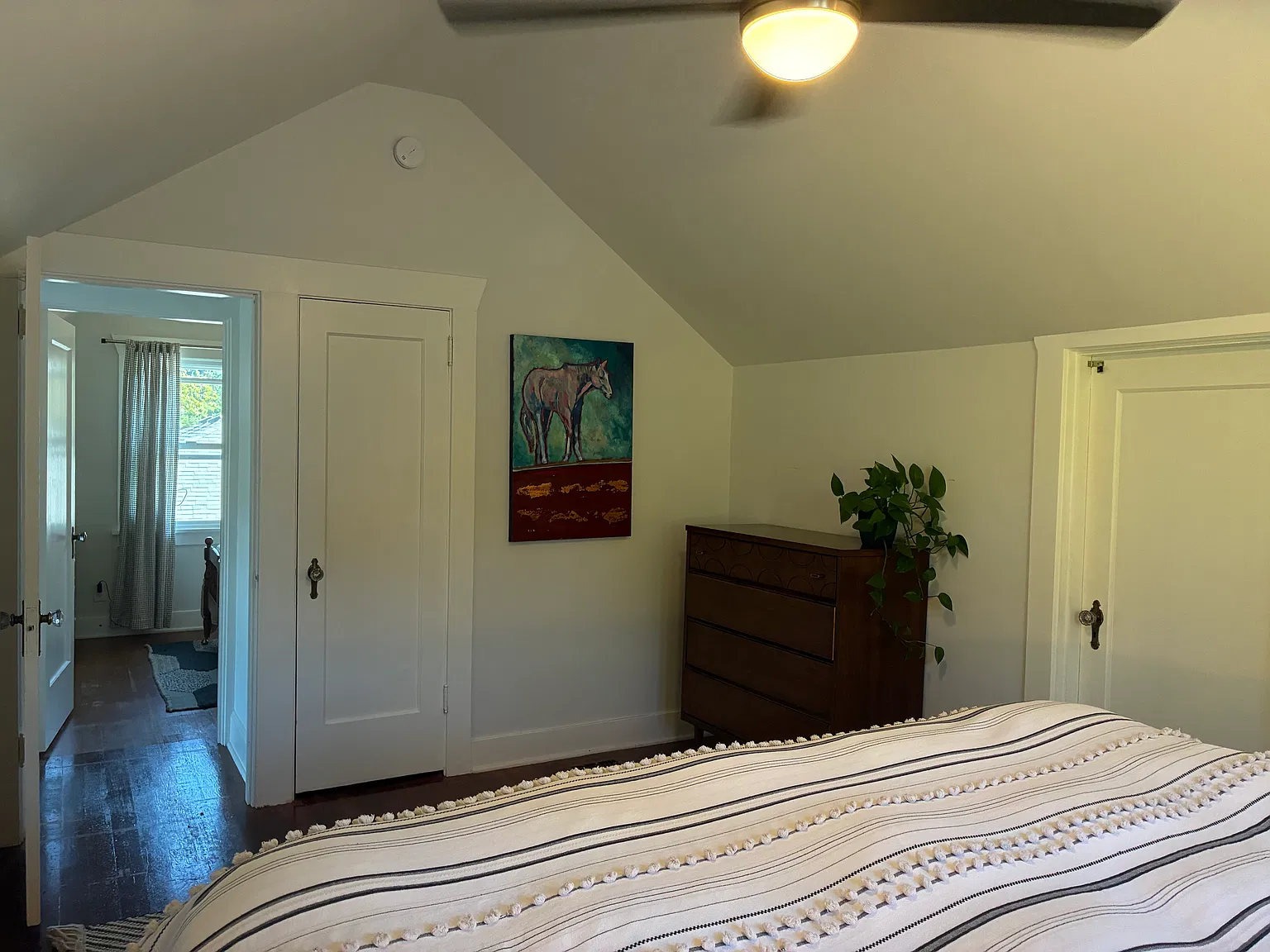 3 bed, 2588 sqft, $3,750 — Photo 3