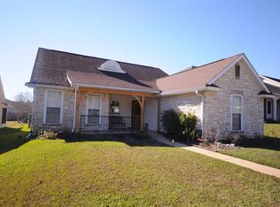 4899 Heritage Park Blvd, Tallahassee, FL 32311
