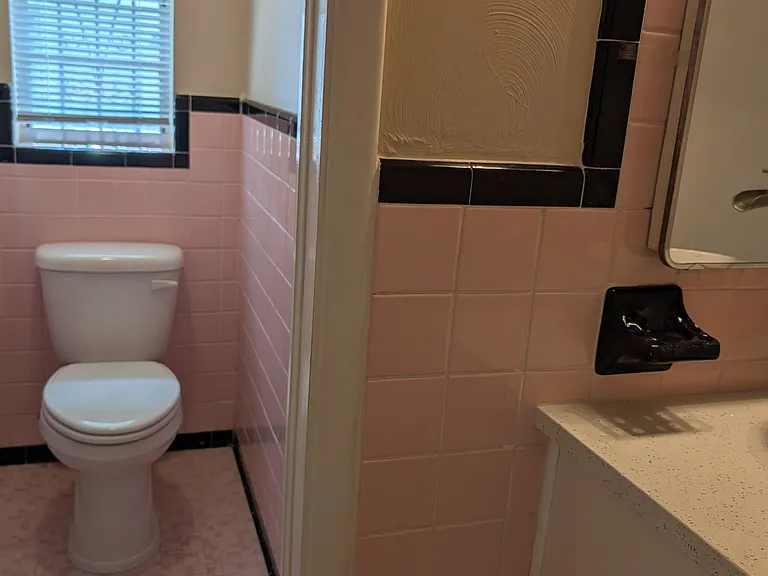2516 W Kathleen St — Photo 14