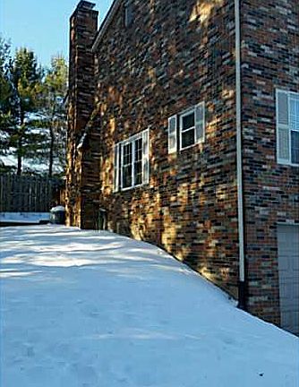 2nd image of 801 Westchester Dr