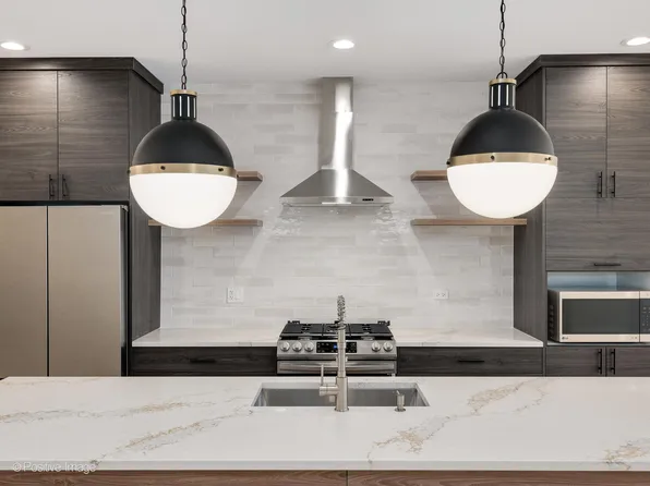 2019 S Throop St #1, Chicago, IL 60608