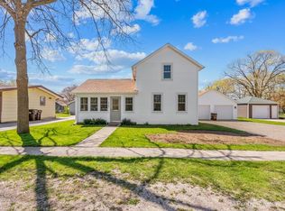 9705 Saint Albans St, Hebron, IL 60034