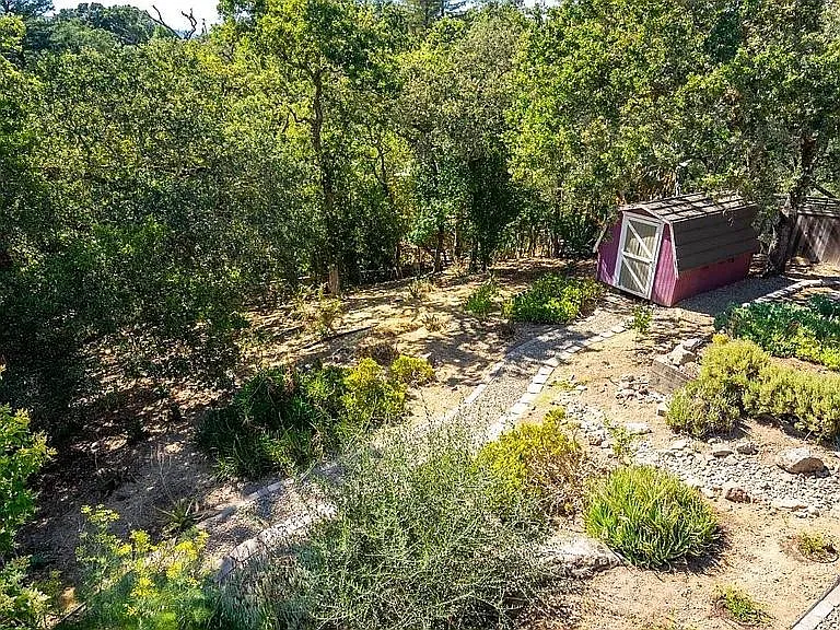 17323 Hillside Ave — Photo 17