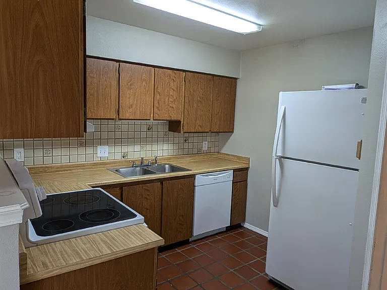 1825 Kendall St #207 — Photo 3
