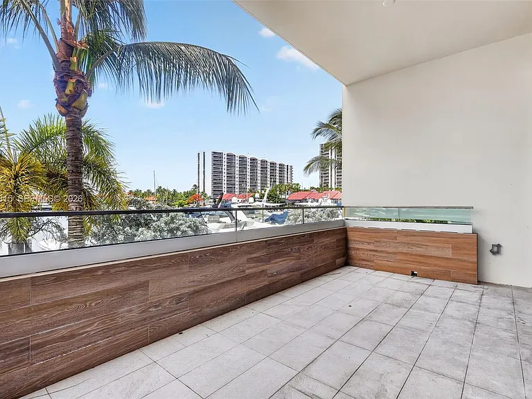 3750 Yacht Club Dr #Townhouse 5 — Photo 28