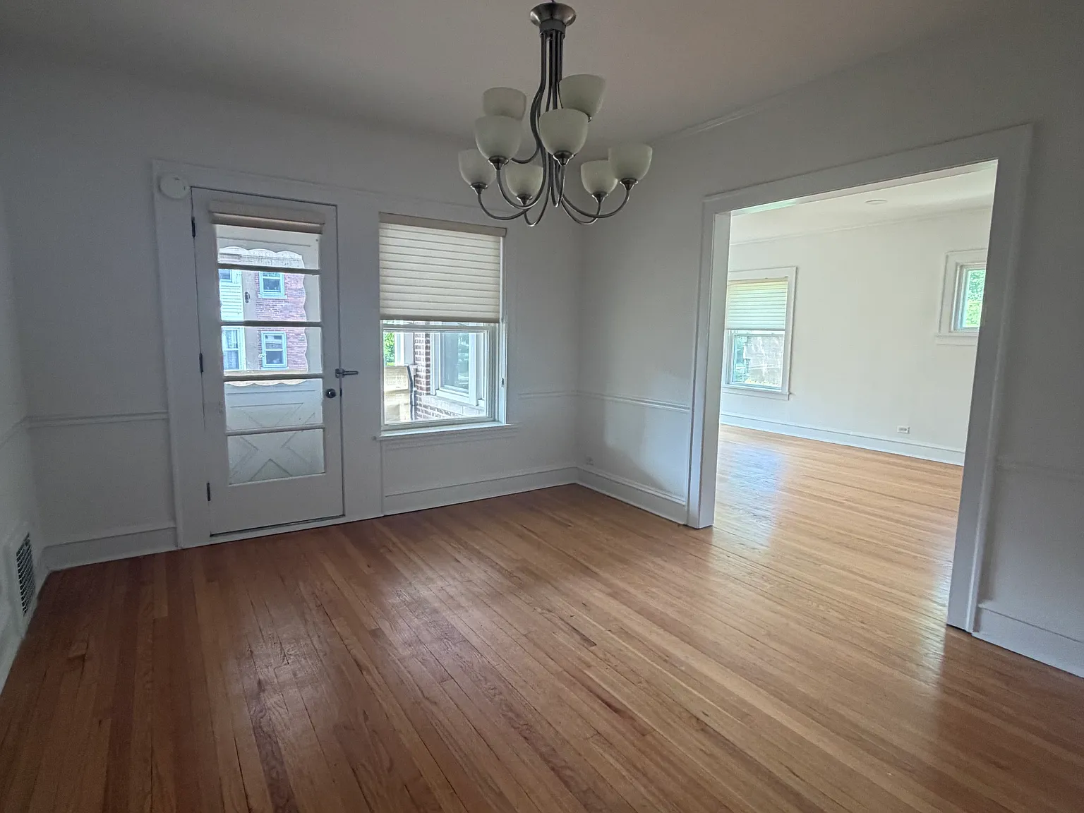2 bed, 1.5 bath, 1400 sqft, $2,600 — Photo 1