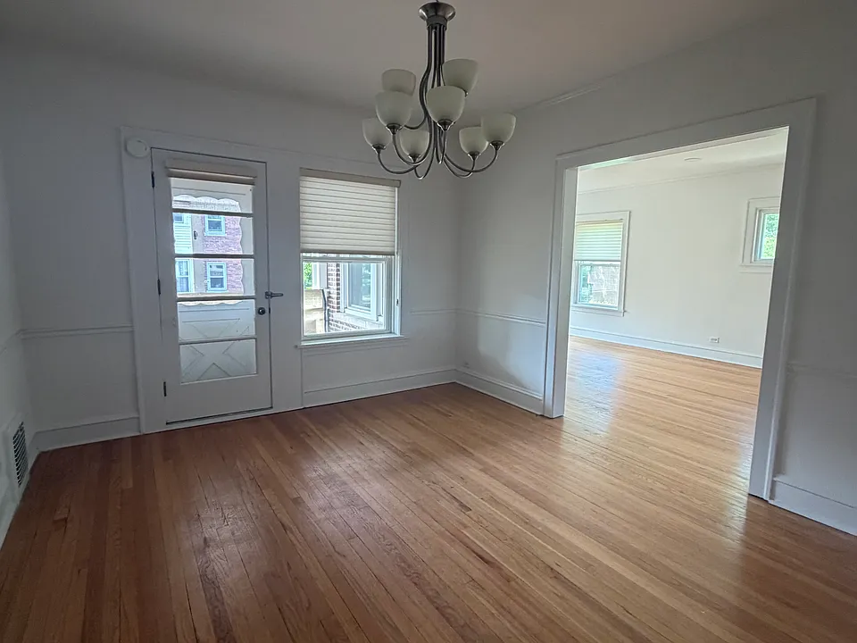 2611 Walnut Ave #2