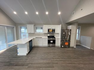 114 E Pine St, Long Beach, NY 11561