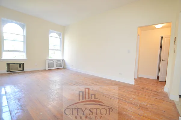 Rented by City Stop Realty | media 5