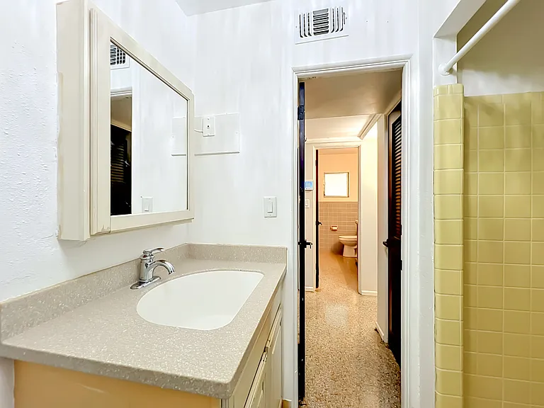 5342 Adanson St — Photo 39