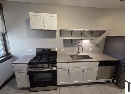 3 bed, $2,249 — Photo 4