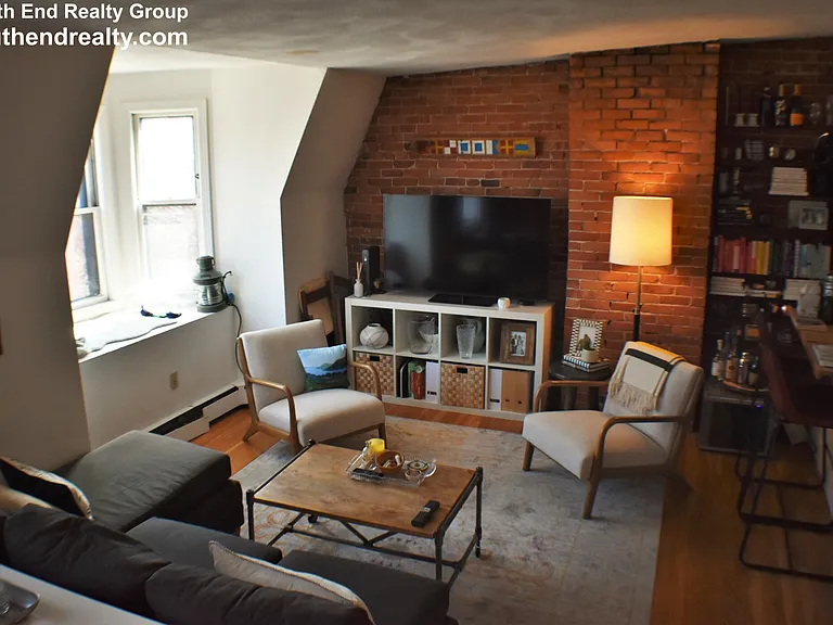 100 W Concord St #8 — Photo 11