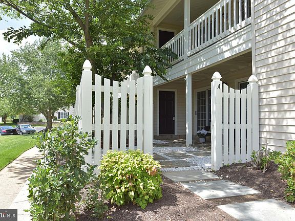 2nd image of 10204 Willow Mist Ct #37