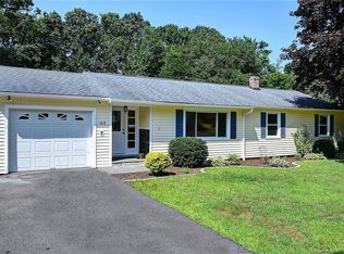 44 Briarwood Rd, Naugatuck, CT 06770