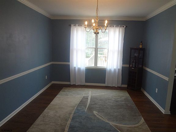 5th image of 808 Forest Park Dr