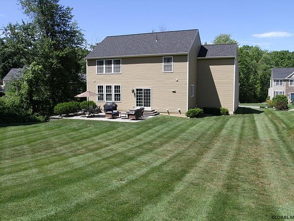2nd image of 14 Chester Dr