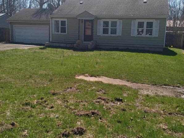 229 W High St, Bangor, MI 49013