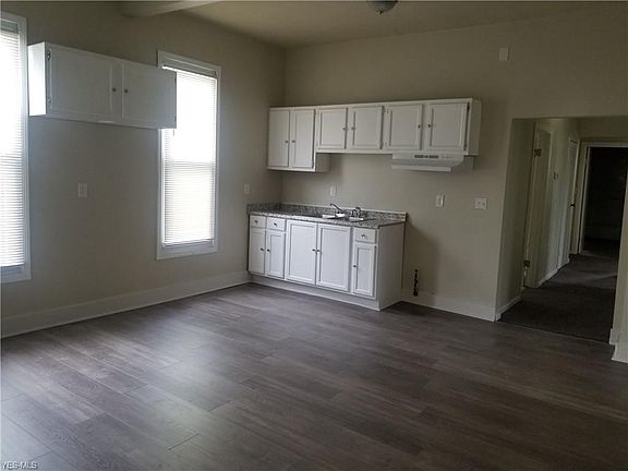 3rd image of 2223 E 89th St #1