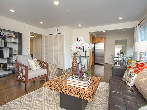 3rd image of 119 Corwin St APT 1