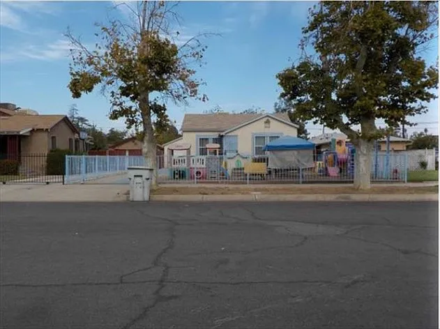 1236 Irwin Ave photo 1
