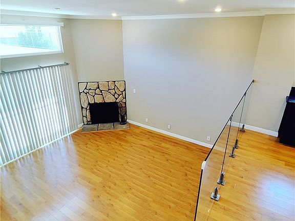 3rd image of 415 Sefton Ave APT G