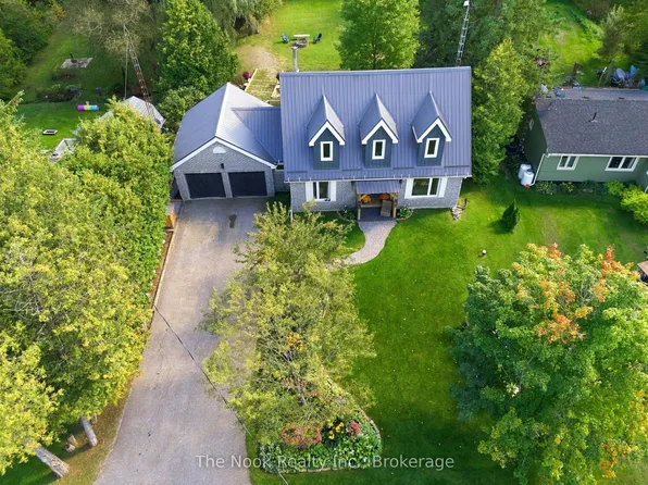 19 Mustard St, Uxbridge, ON L9P 1R2