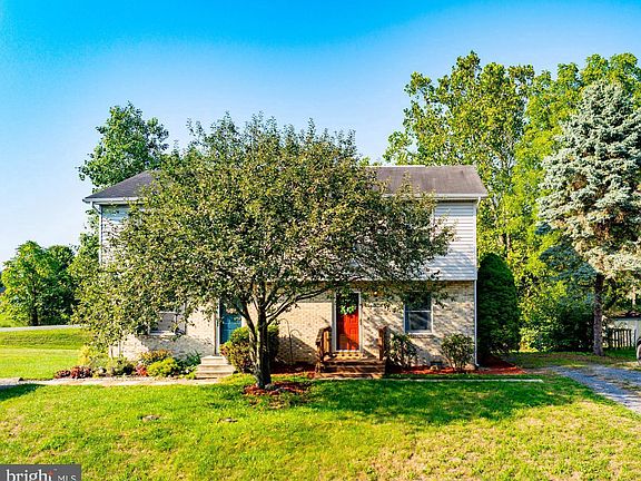 4th image of 109 Woodridge Ct