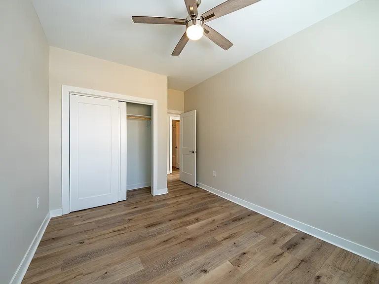 404 W Baraga Ave #B — Photo 12