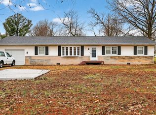 1531 Charleston Rd, Salem, IL 62881