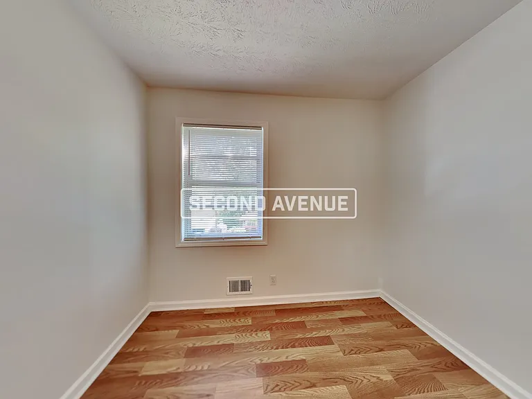 1406 High Meadow Dr — Photo 9