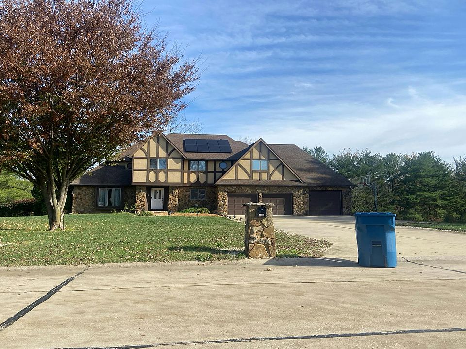 1st image of 512 E Waters Edge Dr