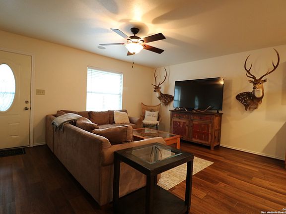 5th image of 121 S PLANT AVE #201