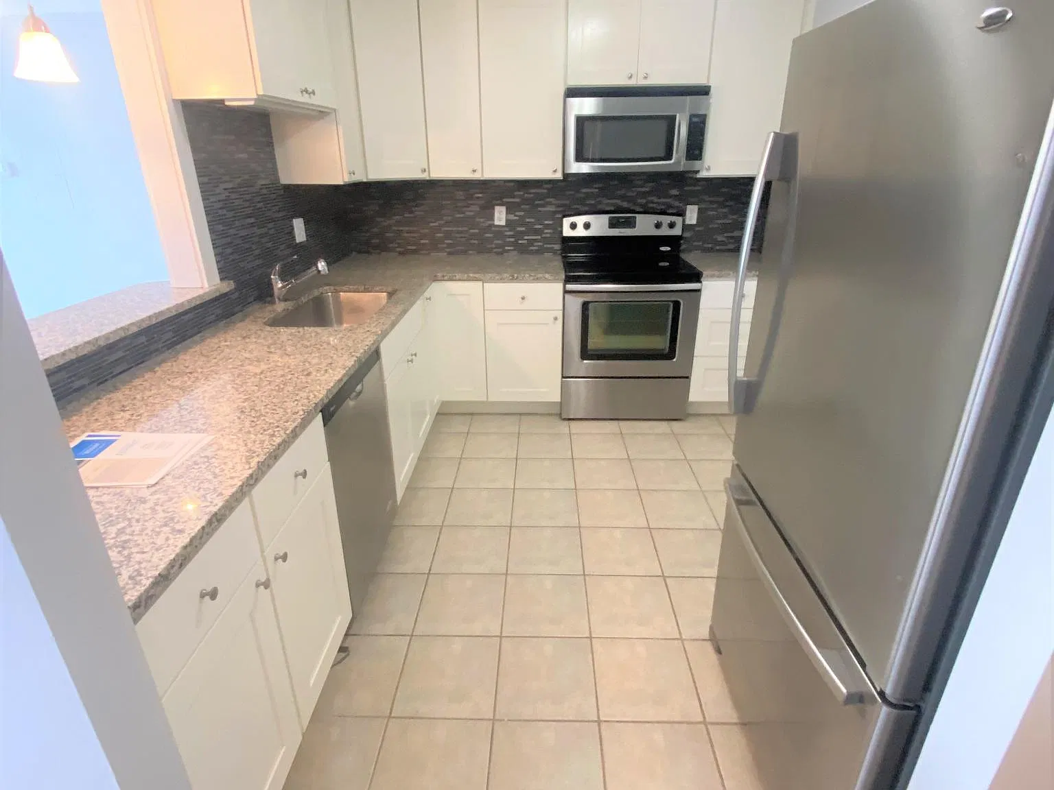 1 bed, 700 sqft, $2,000 — Photo 4