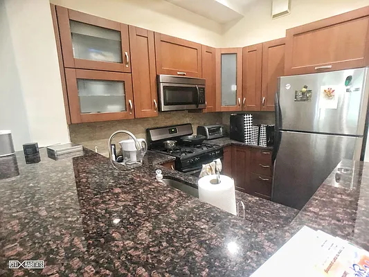 Rented by Citi Habitats | media 6