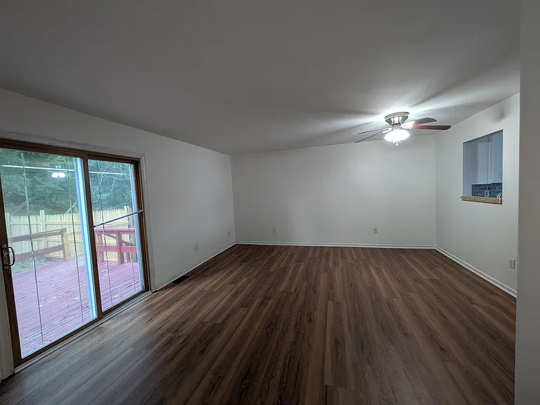 5067 E Woodmill Dr — Photo 3