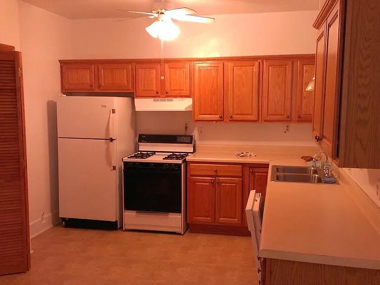 531 S Reese St — Photo 2