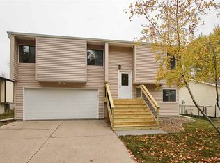 1620 Esther St, Iowa City, IA 52240