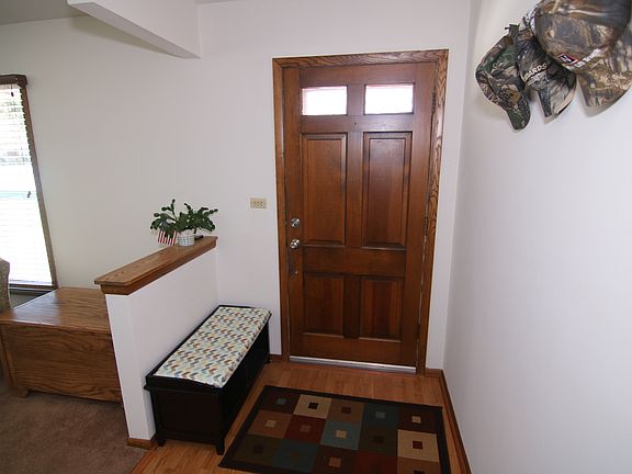 Foyer - Welcome Home!