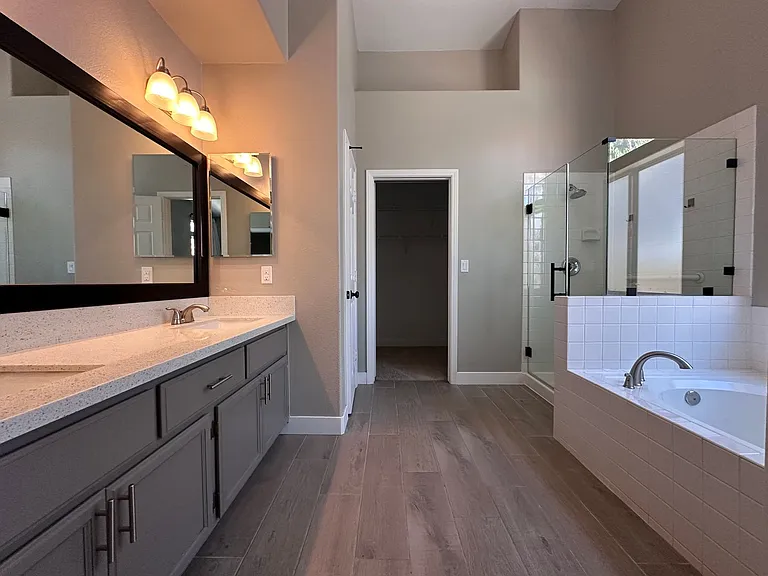 8256 Lone Feather Ln — Photo 10