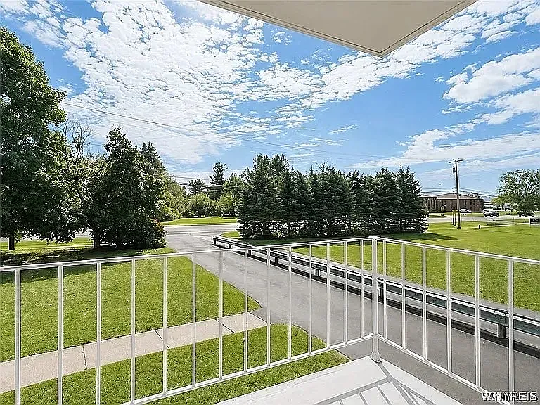 6293 Robinson Rd #4 — Photo 32