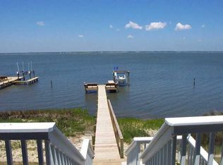 2208 Emerald Dr, Emerald Isle, NC 28594