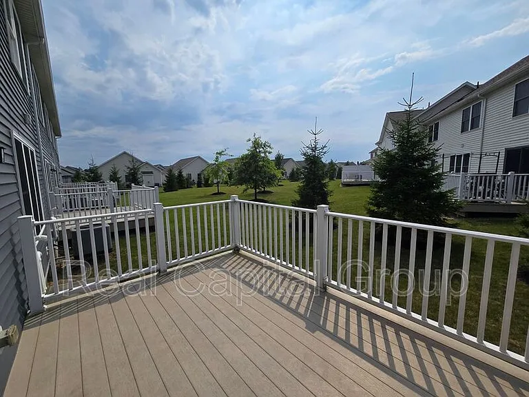 2 Old Tower Ln #C — Photo 27