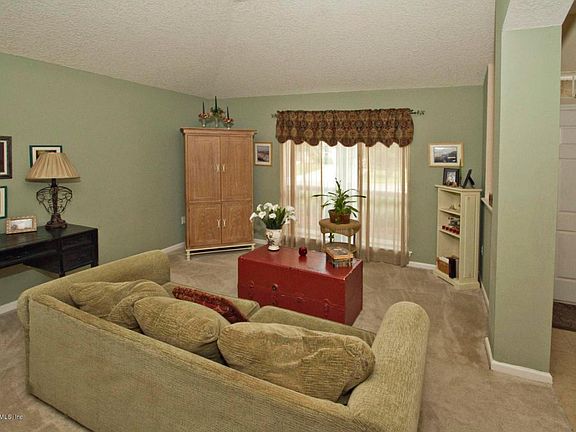 2nd image of 917 E Terranova Way