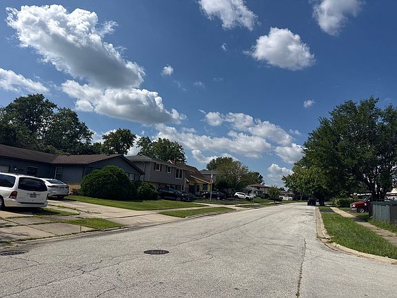 5th image of 16440 Harold St